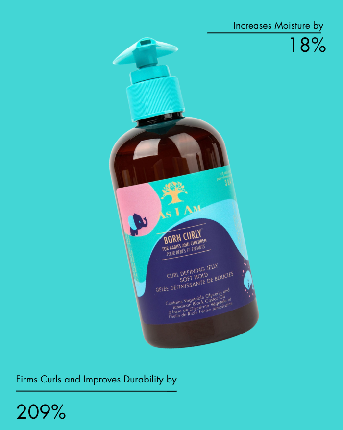 Botella de producto para el cuidado del cabello con bomba azul sobre fondo verde azulado