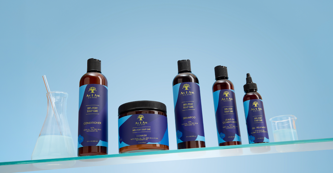 As I Am Dry & Itchy Scalp Care Collection, una línea especializada en el cuidado del cabello diseñada para aliviar la caspa, calmar la irritación e hidratar el cuero cabelludo.