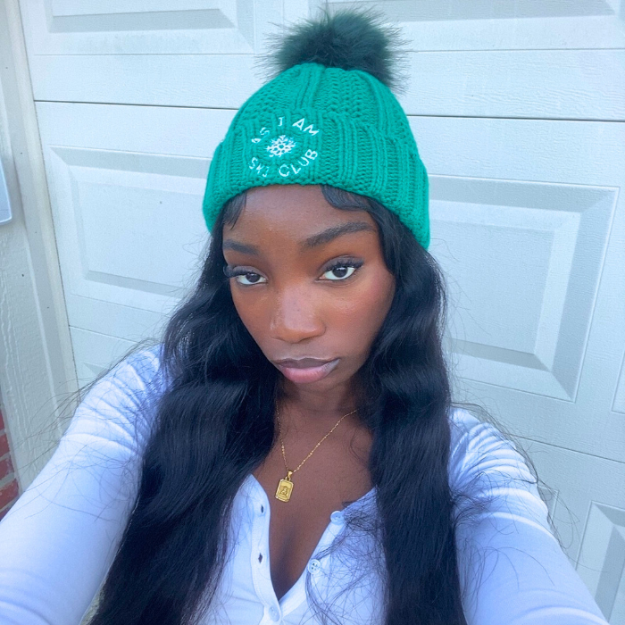 Gorro con forro de satén Ski Club