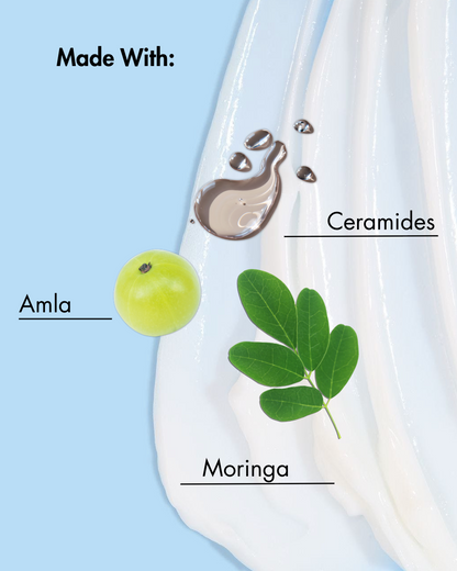 Producto etiquetado "Hecho con:" con Amla, Ceramidas y Moringa sobre un fondo azul claro.