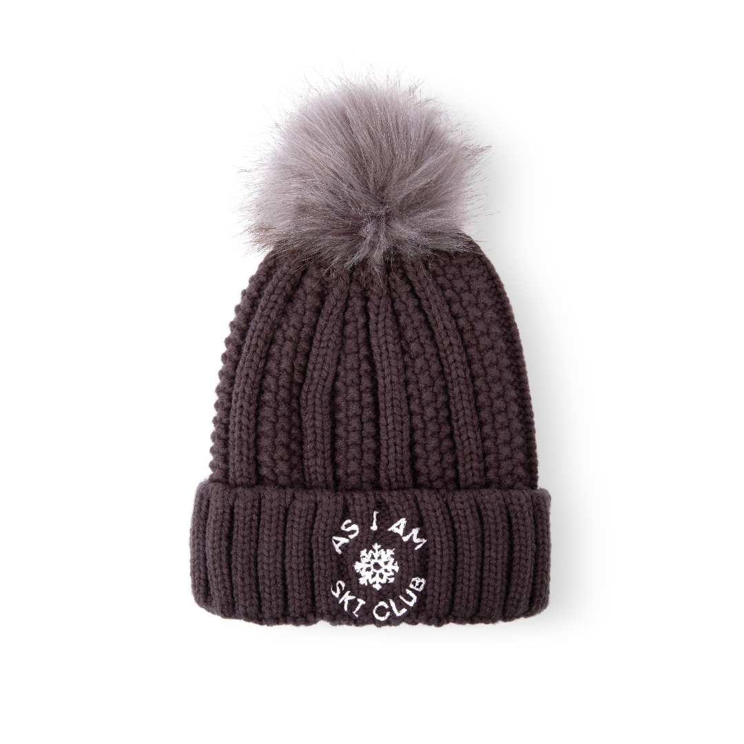 Gorro Ski Club Satin-Lined Beanie en gris, diseñado para abrigar y proteger el pelo con un suave forro de satén.